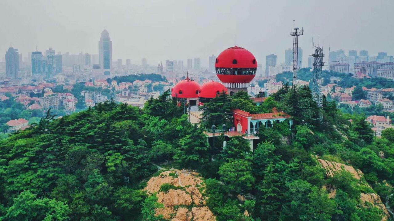 Qingdao The Castle Hotel Bagian luar foto